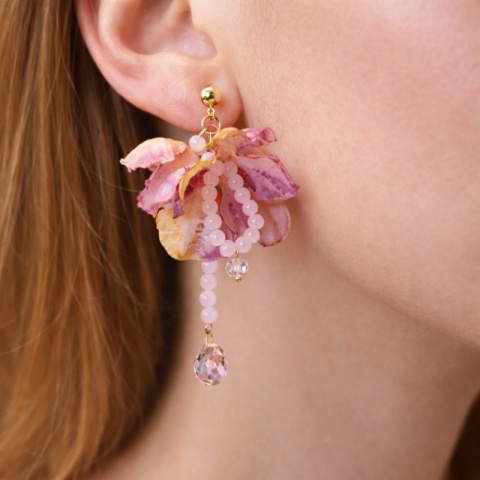 Kolczyki wiszące, efektowne tiulowe różowe z kryształkami, sztyft K1730