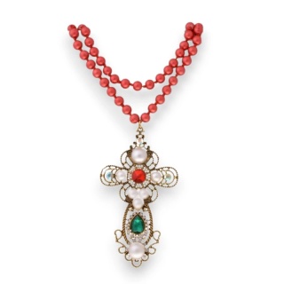 Naszyjnik- korale kolor rudy z krzyżem 23