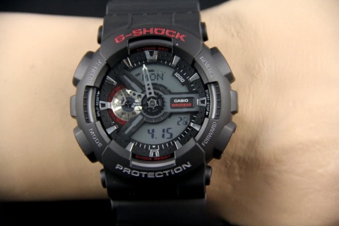 ZEGAREK MĘSKI CASIO G-SHOCK GA-110-1AER