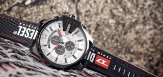 Zegarek Męski Diesel DZ4512 Mega Chief – Nylonowy Pasek i Chronograf