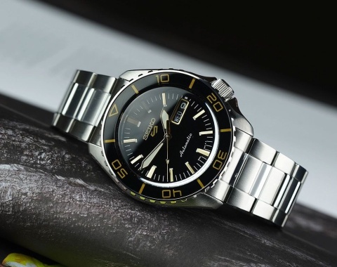 Zegarek Męski Seiko 5 Sports Automatic SRPK99K1 – Srebrny Klasyk