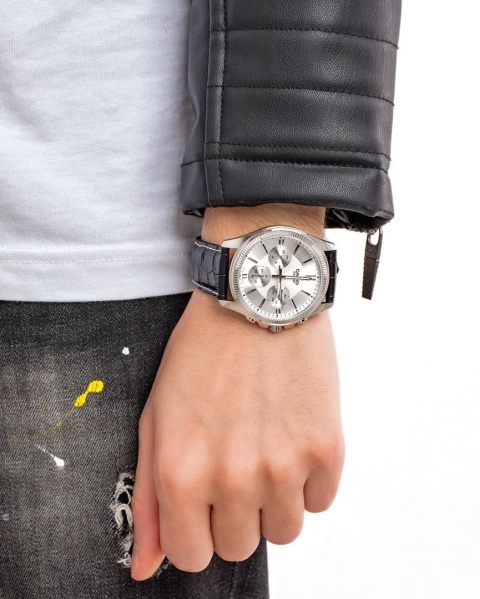 Casio MTP-1375L-7AVDF – Klasyczny Zegarek Męski na Pasku