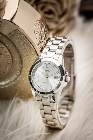 Zegarek damski Casio LTP-1215A-7ADF – Klasyczny, Srebrny z Datownikiem