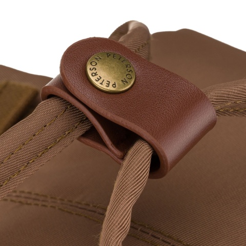 Plecak damski z poliestru i skóry ekologicznej w brązowym kolorze, jednokomorowy - Peterson