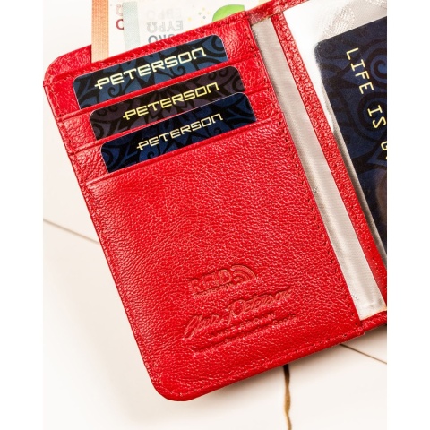 Czerwony portfel damski ze skóry naturalnej zamykany na suwak i zatrzask - Peterson