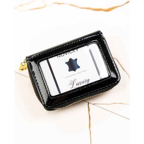 Mały portfel damski ze skóry naturalnej w czarnym kolorze, wyposażony w system RFID - Rovicky