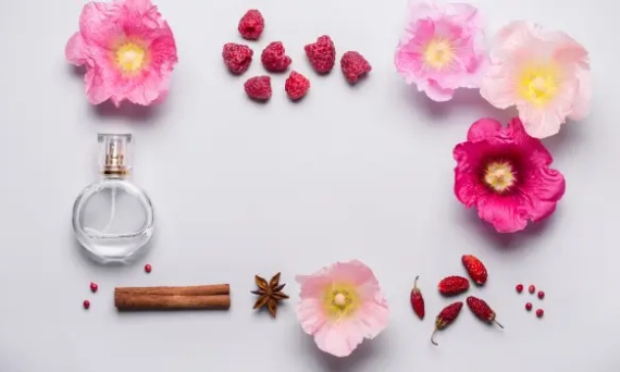 Co to są nuty głowy, serca i bazy — kompletny przewodnik.